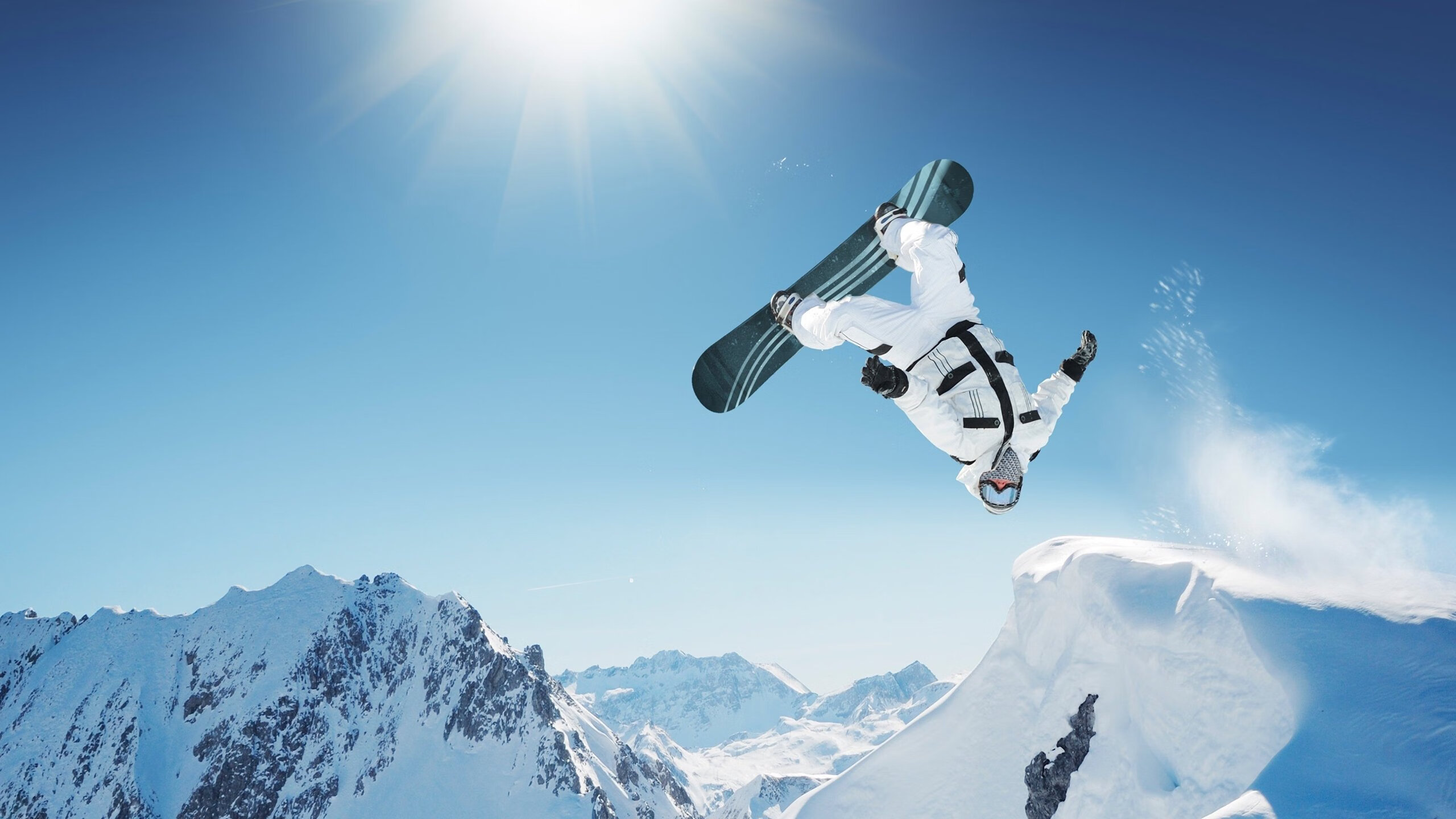 开云体育APP下载-林丹推广课上亲自为小选手做热身，林丹训练视频